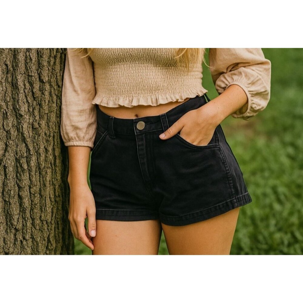 New York & Company 4/S Cotton Black Denim Lightweight Classic Jean Shorts